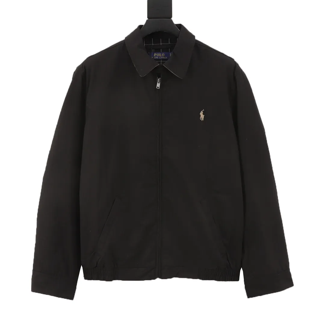 🅿️620 Ralph Lauren/Ralph Lauren R25 classic unisex old cadre zipper jacket, the same style as Yi Mengling. Item number: RL12168. Recommended by many fashion bloggers. The Harrington jacket's lapel zipper windproof design perfectly blends casual style and street trend elements, making it very suitable for neutral wear. The fabric texture of the jacket is excellent and comfortable to wear. It is a very versatile and trendy jacket. Original development, 100% pure cotton fabric, exquisite embroidery, evergreen style for all seasons, feel free to buy it, retro will never go out of style!  Size: S-XL